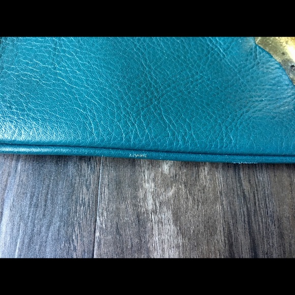 Kate Landry Clutch - Picture 7 of 8